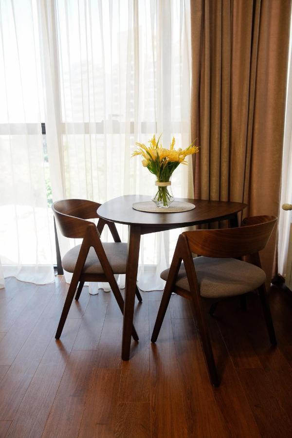 City Center Appartment At Buzand St. 耶烈万 外观 照片
